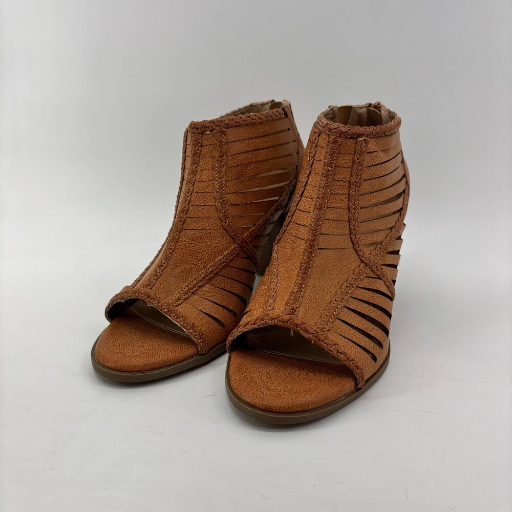 Torrid women’s 11.5 caged block heel Tan open toe Bootie Strappy
